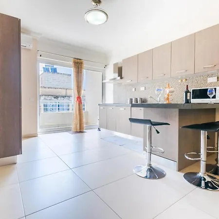 Balluta Bay Modern 2 Bedroom With Balcony Sliema