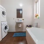 Balluta Bay Modern 2 Bedroom With Balcony * Σλιέμα