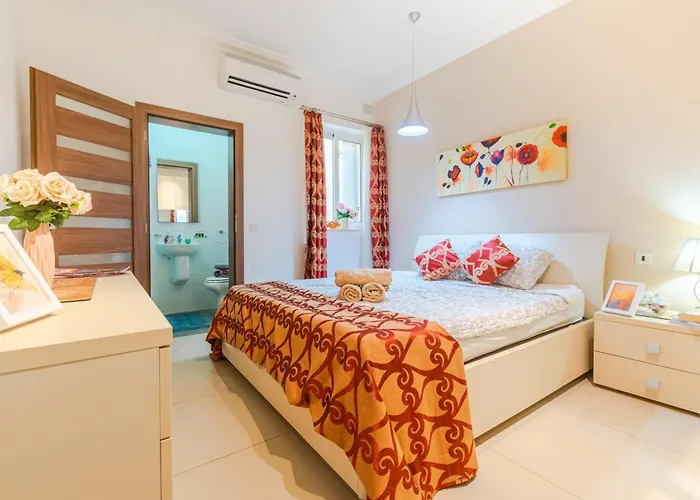 Daire Balluta Bay Modern 2 Bedroom With Balcon