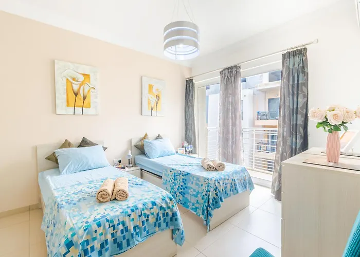 Balluta Bay Modern 2 Bedroom With Balcon Daire *