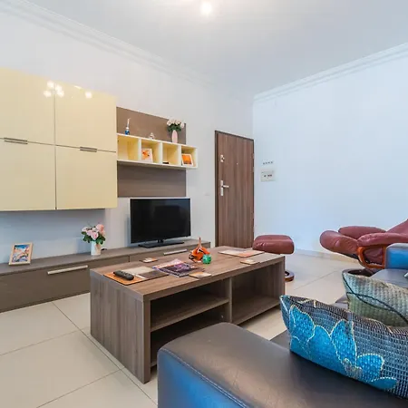 Balluta Bay Modern 2 Bedroom With Balcon * 슬리에마