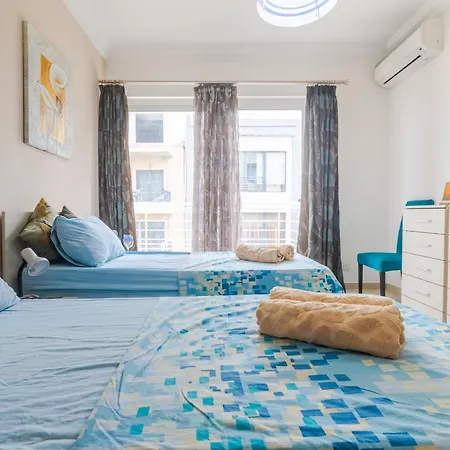 Balluta Bay Modern 2 Bedroom With Balcony Sliema