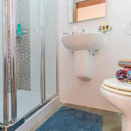 Balluta Bay Modern 2 Bedroom With Balcony Sliema